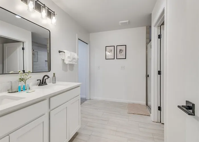 Modern New Build Downtown & Cherokee Tulsa