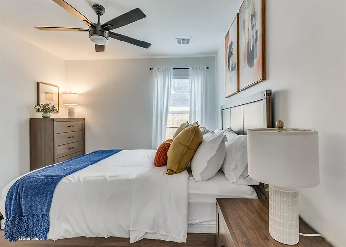Modern New Build Downtown & Cherokee Tulsa